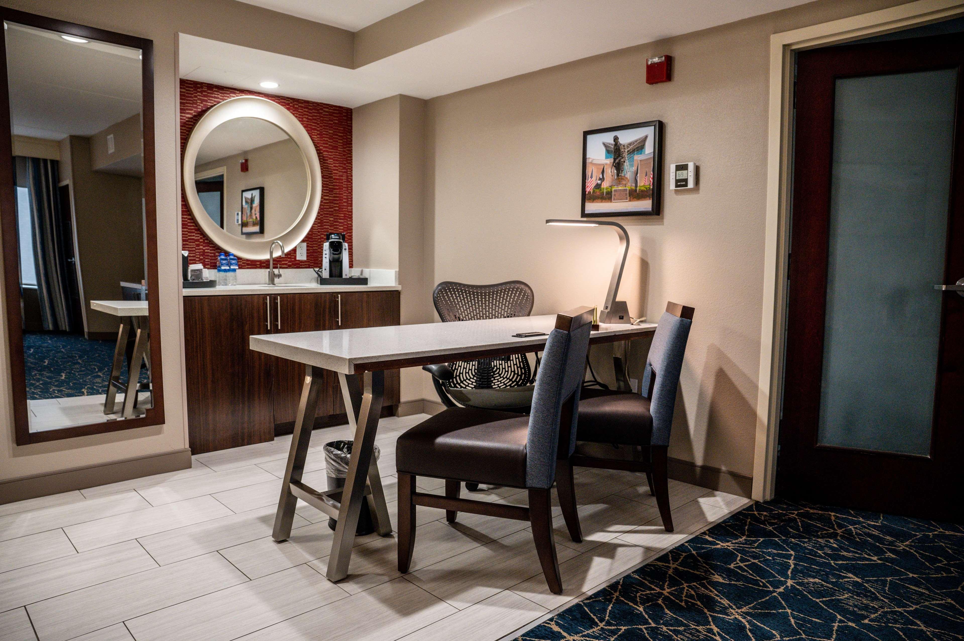 Hilton Garden Inn Fayetteville/Fort Bragg Exterior foto