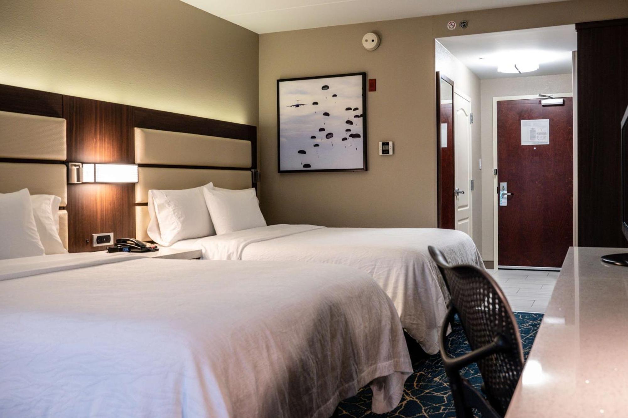 Hilton Garden Inn Fayetteville/Fort Bragg Exterior foto